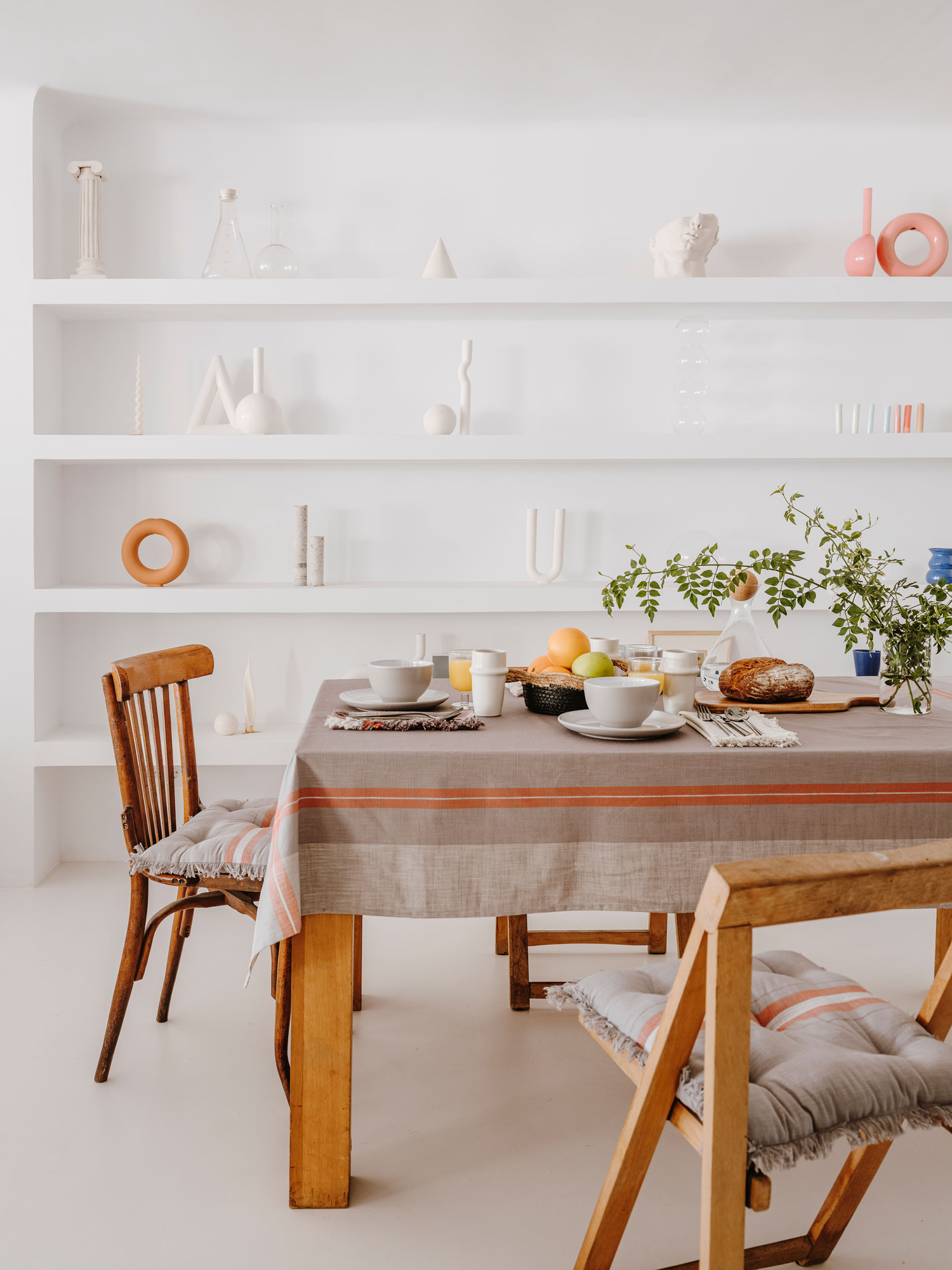 Mesa y cocina