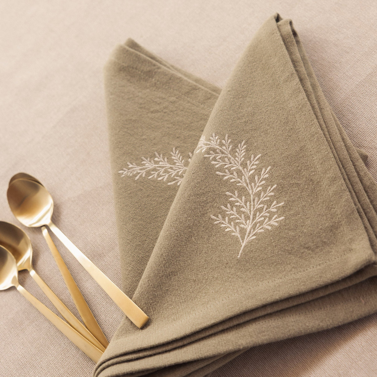 Set of 2 cotton napkins leaf embroidery Panzu